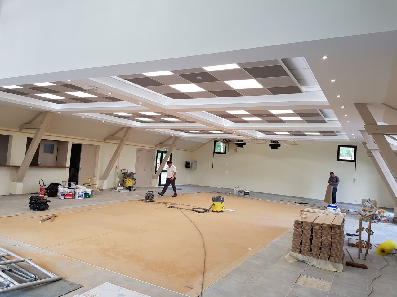 faux plafond salle des fêtes