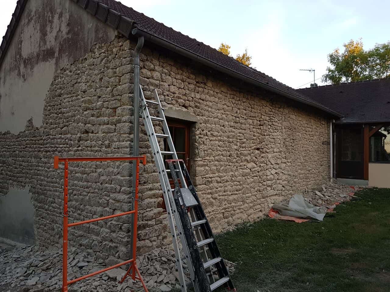 rénovation mur pierres apparentes
